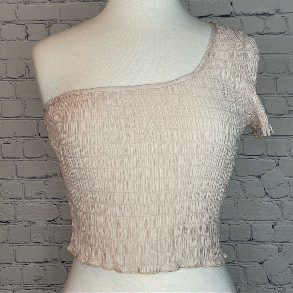 Le Lis Smocked Crop Top